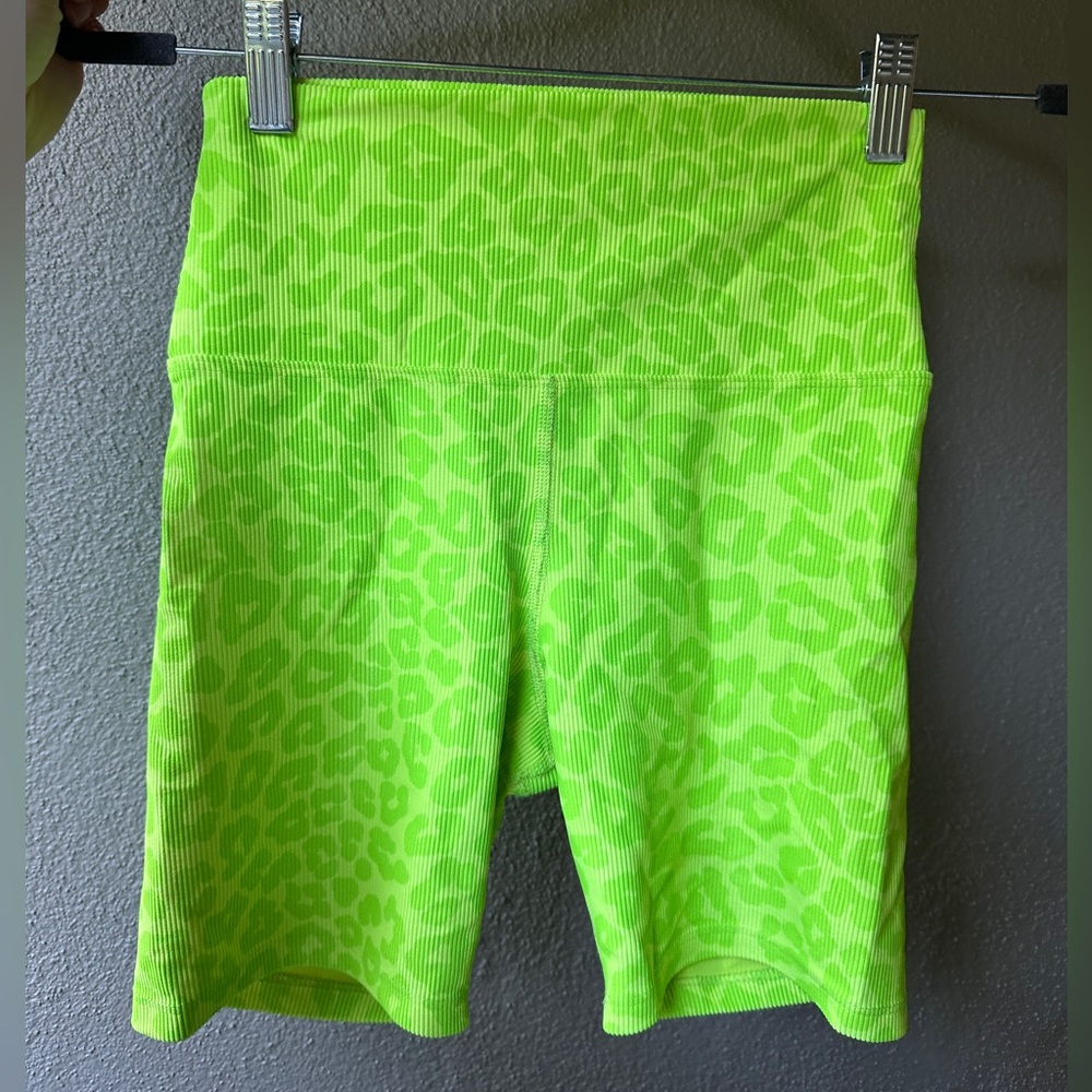 Beach Riot - Neon Leopard Bike Shorts